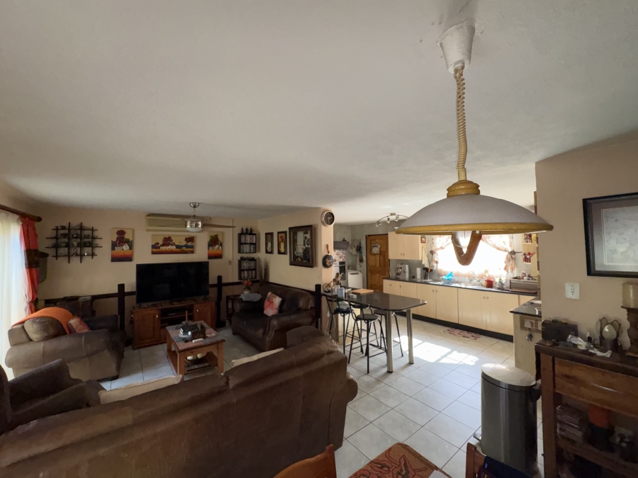 4 Bedroom Property for Sale in Heuwelsig North West